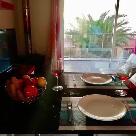 Casa Da Relva Com Piscina Aquecida Interna Apartament