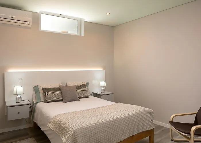 Casa Da Relva Com Piscina Aquecida Interna Apartament