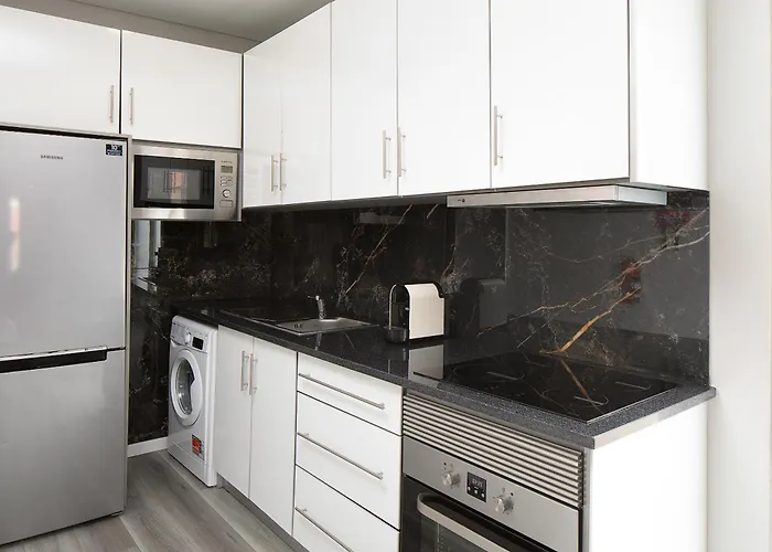 Casa Da Relva Com Piscina Aquecida Interna Apartment Arco da Calheta (Madeira)