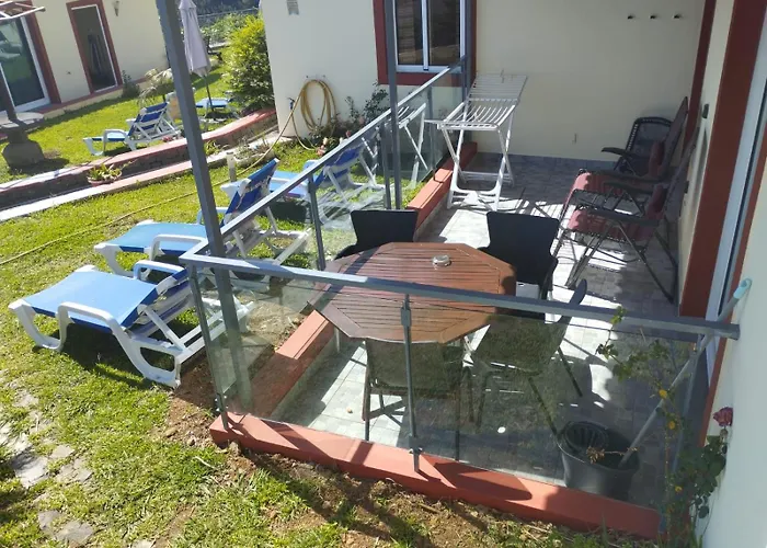 Casa Da Relva Com Piscina Aquecida Interna * Arco da Calheta (Madeira)