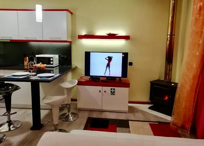 Casa Da Relva Com Piscina Aquecida Interna