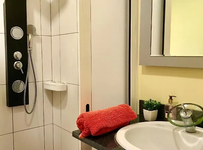 Casa Da Relva Com Piscina Aquecida Interna * Arco da Calheta (Madeira)