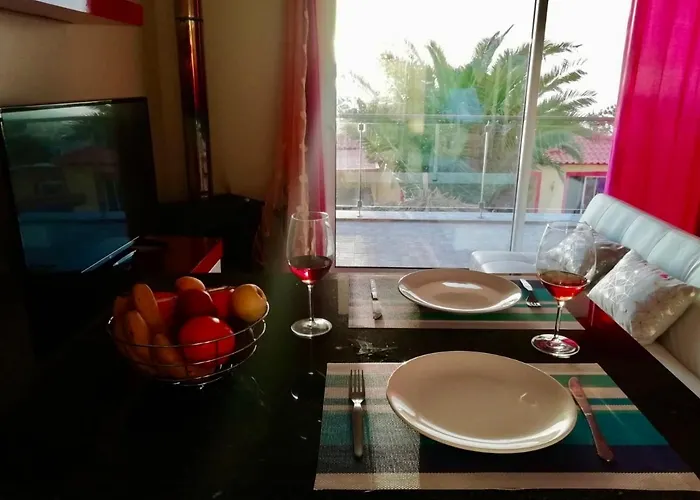 Casa Da Relva Com Piscina Aquecida Interna Apartament