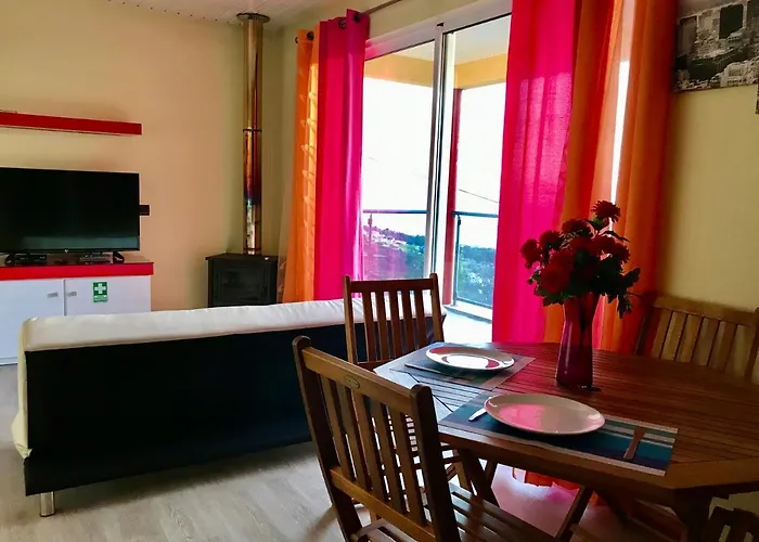 Casa Da Relva Com Piscina Aquecida Interna Apartament *