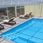 Casa Da Relva Com Piscina Aquecida Interna