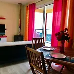 Casa Da Relva Com Piscina Aquecida Interna דירה *