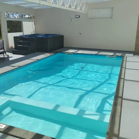 Daire Casa Da Relva Com Piscina Aquecida Interna Arco da Calheta (Madeira)