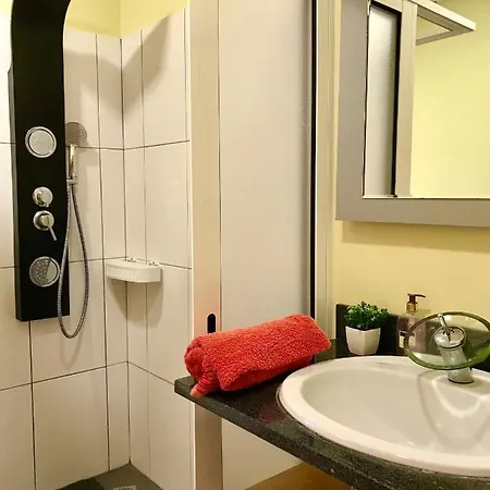 Casa Da Relva Com Piscina Aquecida Interna * Arco da Calheta (Madeira)