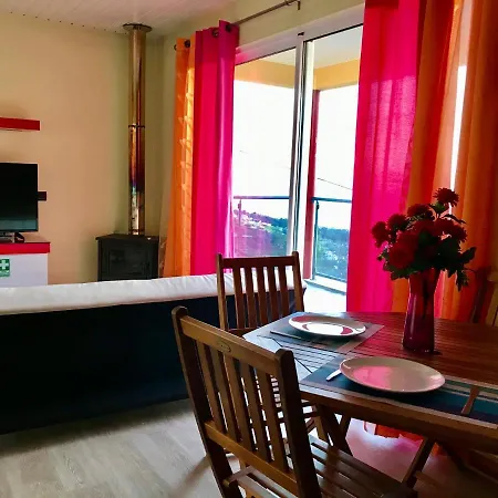 Casa Da Relva Com Piscina Aquecida Interna Lejlighed *